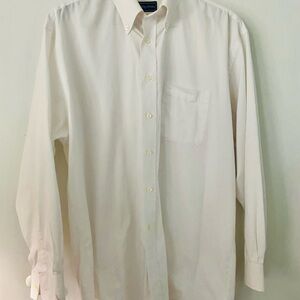 Meeting Street Men’s White Button down Dress Shirt